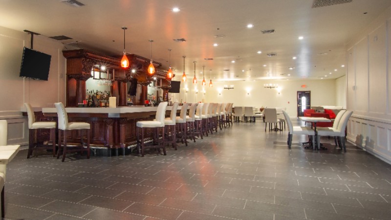 Holiday Inn Select - 