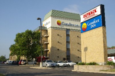 Comfort Inn Airport - Front Of Hotel