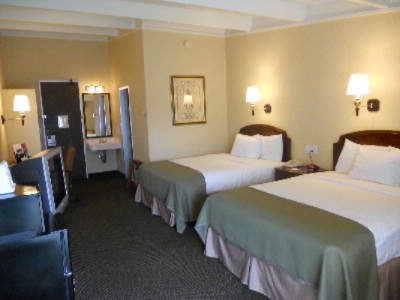 Howard Johnson Deluxe Room