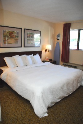 Baymont Inn & Suites Columbus Airport - 