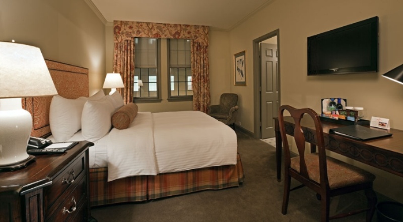 Luxurious Guestrooms
