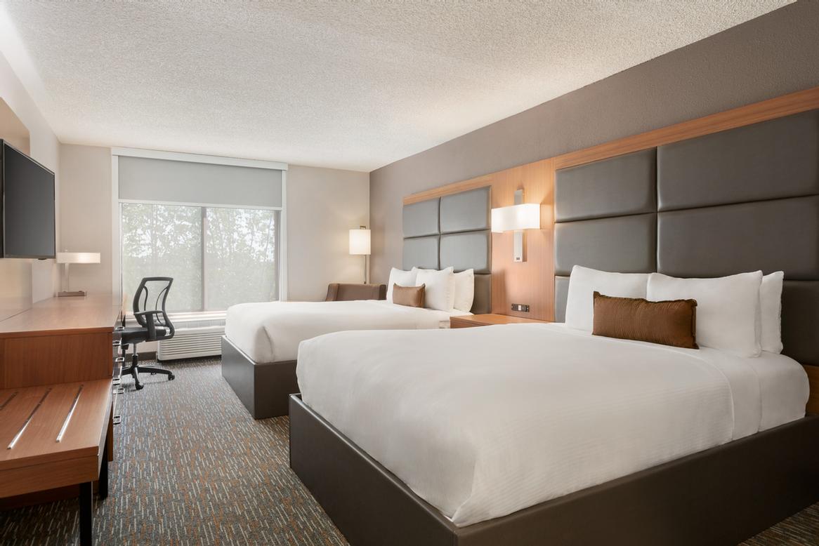 Wingate by Wyndham Cincinnati Blue Ash - Guestroom