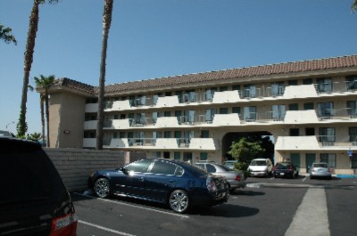 Ramada Oceanside - 
