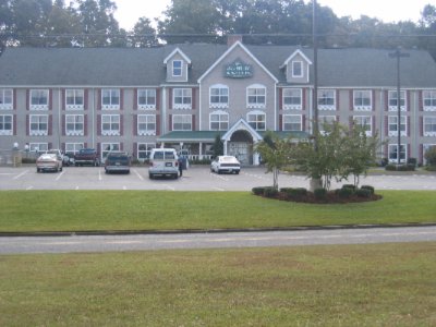 Country Inn & Suites