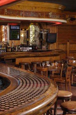 The Wort Hotel - The World Famous Silver Dollar Bar - 2032 1921 Silver Dollars!