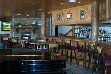 Lake Shore Lodge Bar