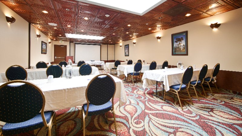Best Western Casablanca Inn - Contemporary Banquet Room