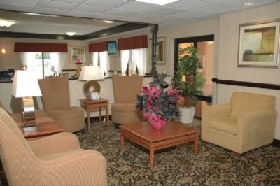 Comfort Inn Memphis - Read In Our Lobby