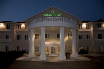 Grandstay Residential Suites & Hotel - 