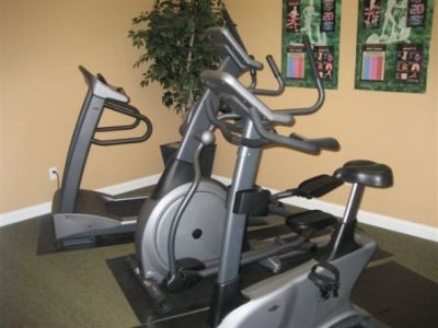 Grandstay Residential Suites & Hotel - 