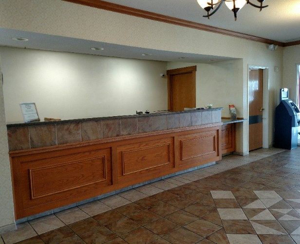 Best Western Napoleon Inn & Suites - 