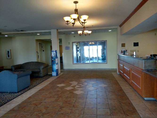 Best Western Napoleon Inn & Suites - 