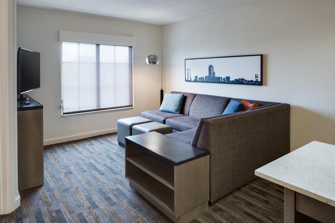 Hyatt Summerfield Suites - 