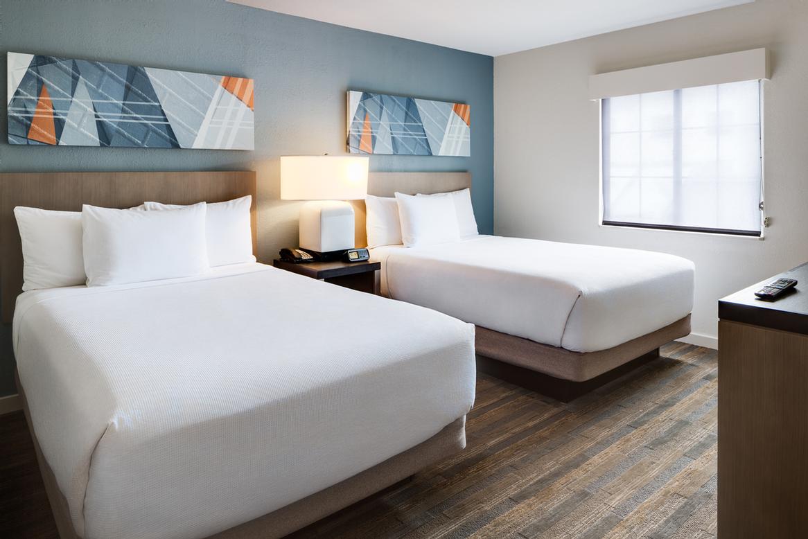 Hyatt Summerfield Suites - 