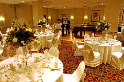 Courtyard by Marriott Laguardia - 