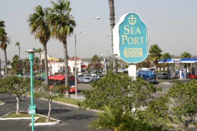 Seaport Marina Hotel