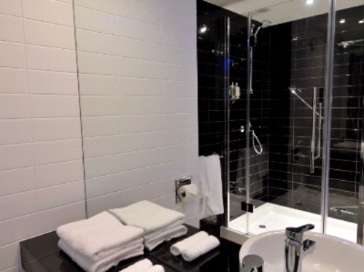 Quality Hotel Heathrow - Exective/family Room