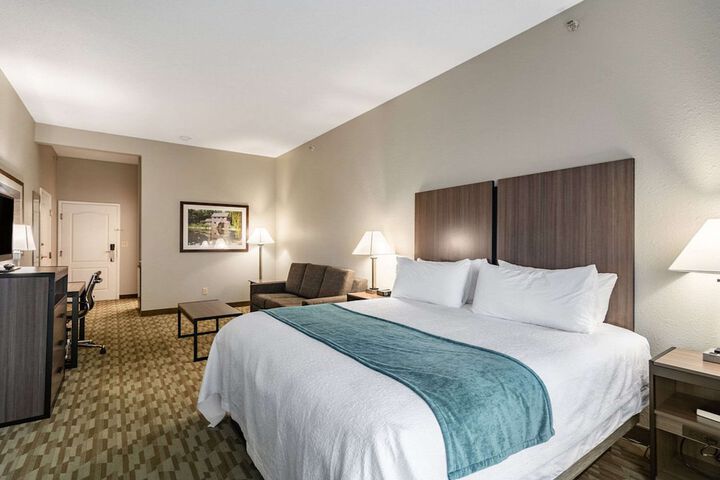 Standard Suite With 2 Queen Beds