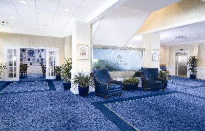 Sheraton Oceanfront Hotel - Lobby