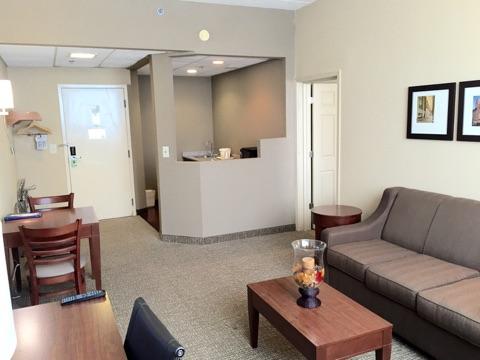 Georgios Banquets Comfort Inn & Conference Centre - Continental Breakfast