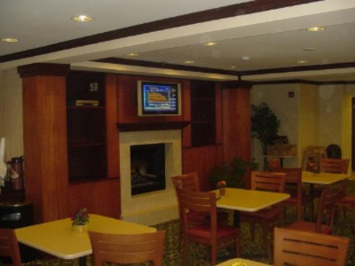 Redroof Inn Cedar Rapids - 
