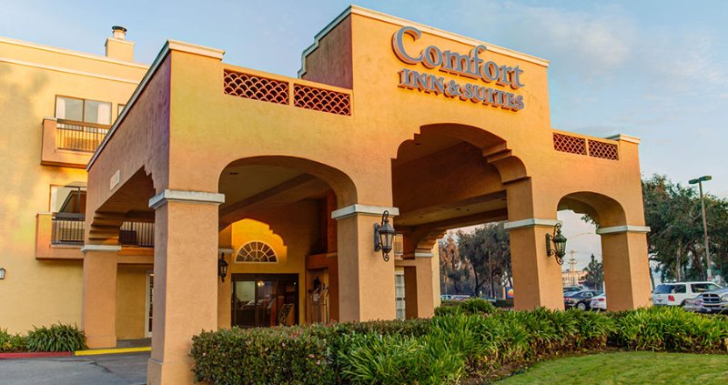 Image of Comfort Suites South San Francisco