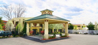 Boston / Lexington Quality Inn & Suites - Quiet Location