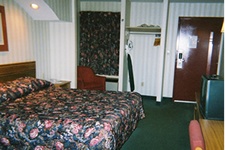 Scottish Inn & Suites - 