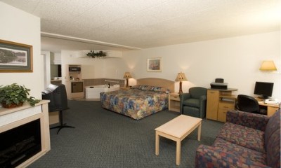 Americinn of Minocqua - Our Grand Suite