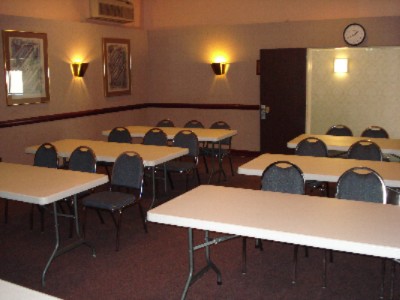 Howard Johnson Inn - Banquet Room