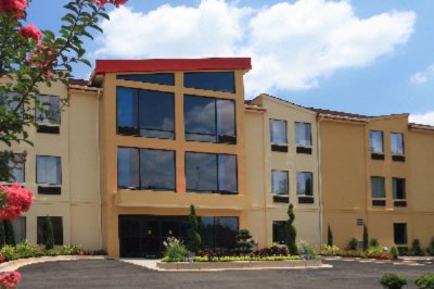 Image of Red Roof Inn & Suites