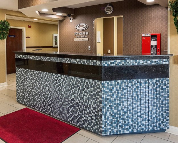 Econo Lodge Inn & Suites - Office