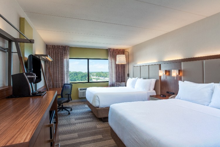Holiday Inn Express Hauppauge - 