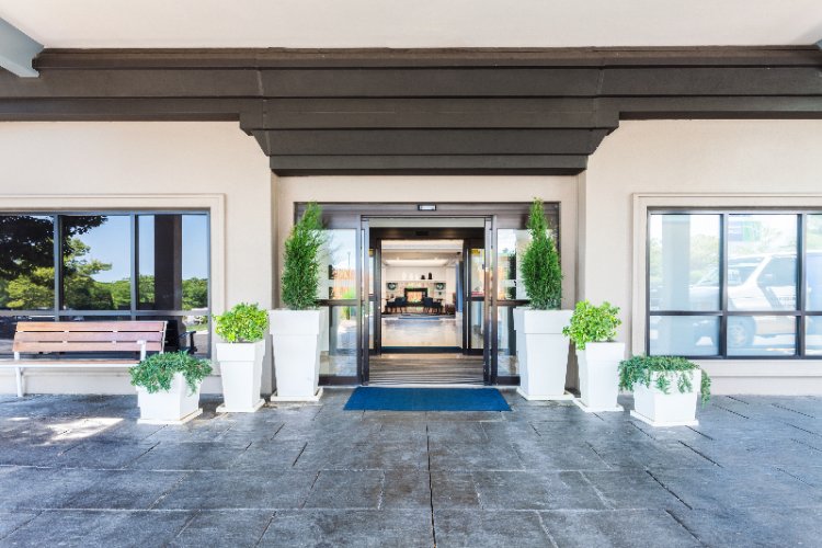 Holiday Inn Express Hauppauge - 