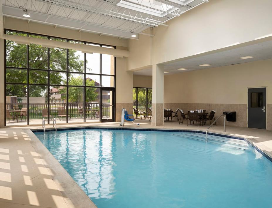 Hampton Inn Ann Arbor North - Recently Renovated Pool And Whirlpool