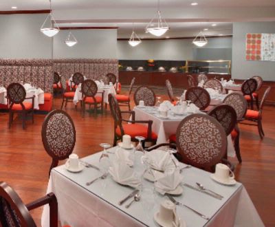 Wyndham Richmond Airport Hotel - Restaurant