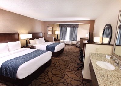 Comfort Suites Airport - Indoor Pool And Jacuzzi