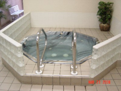 Emerald Coast Inn & Suites - Hot Tub