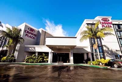 Holiday Inn Costa Mesa - Exterior