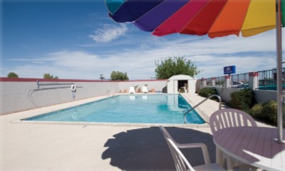 America's Best Value Inn - Outside Pool