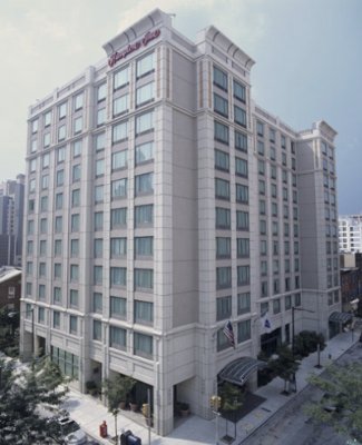 Hampton Inn Philadelphia Exterior