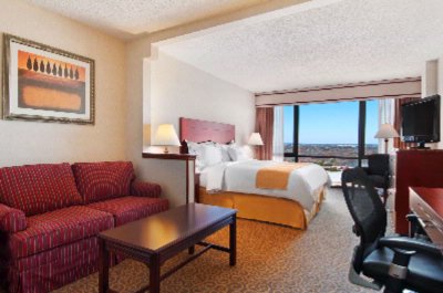 Doubletree Dallas / Richardson Hotel - Spacious Guest Rooms