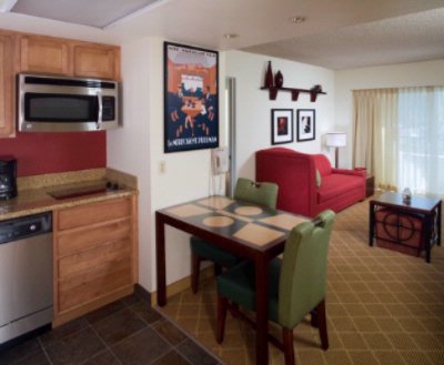 Residence Inn Seattle Downtown Lake Union - One Bedroom Living Area