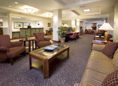Courtyard by Marriott - Lobby