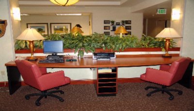 Courtyard by Marriott - Business Center