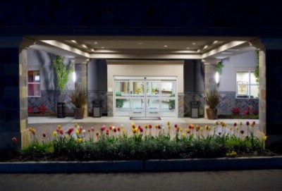 Courtyard by Marriott Seattle Kirkland - Entrance