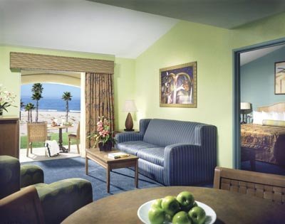 Embassy Suites Mandalay Beach Resort - 