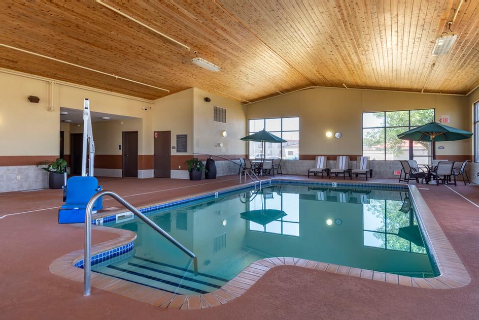 Best Western Chelsea Inn & Suites - Breakfast Area