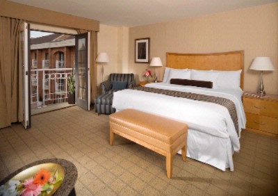 Holiday Inn Hotel & Suites Historic District - 