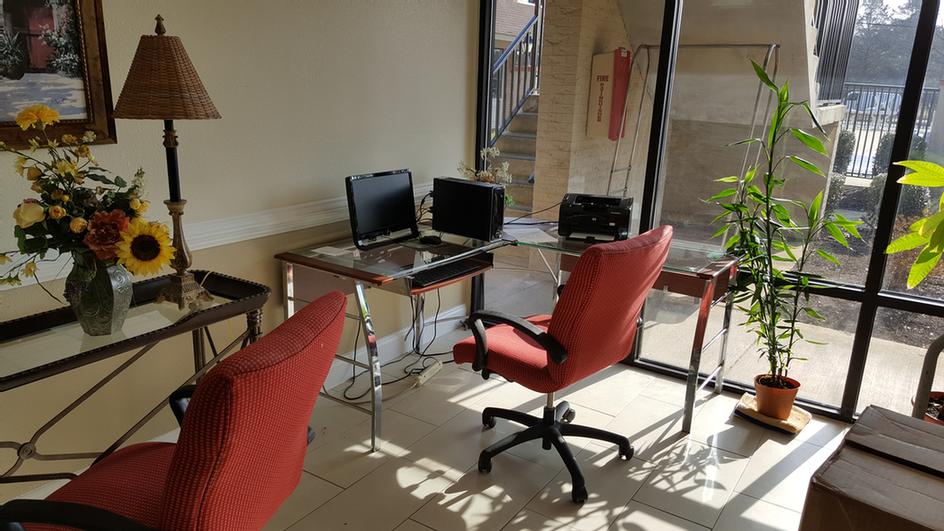 Americas Best Value Inn - 